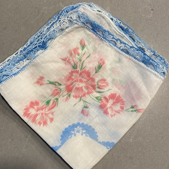 Vintage Handkerchief - Picture 1 of 8